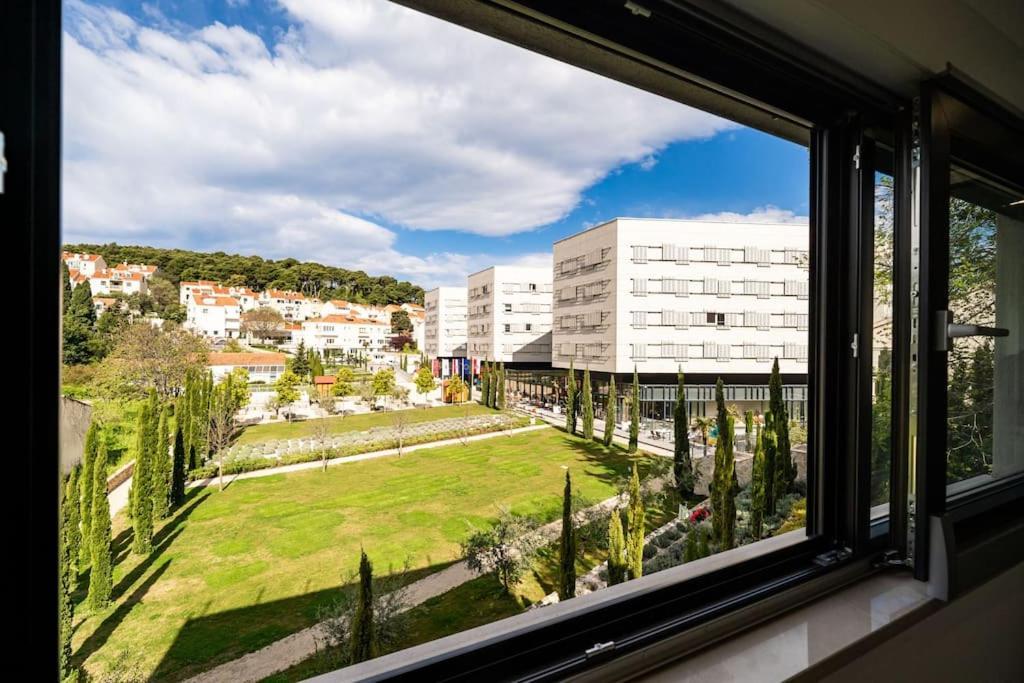 Apartament Anavi *