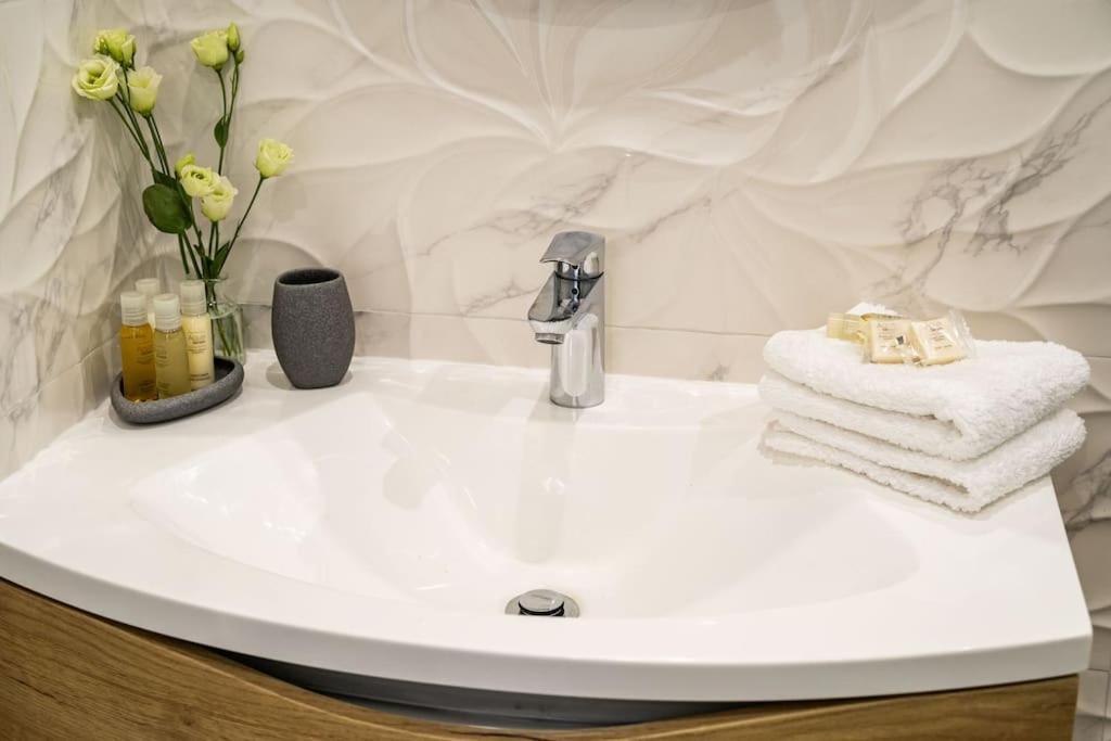 Apartament Anavi *